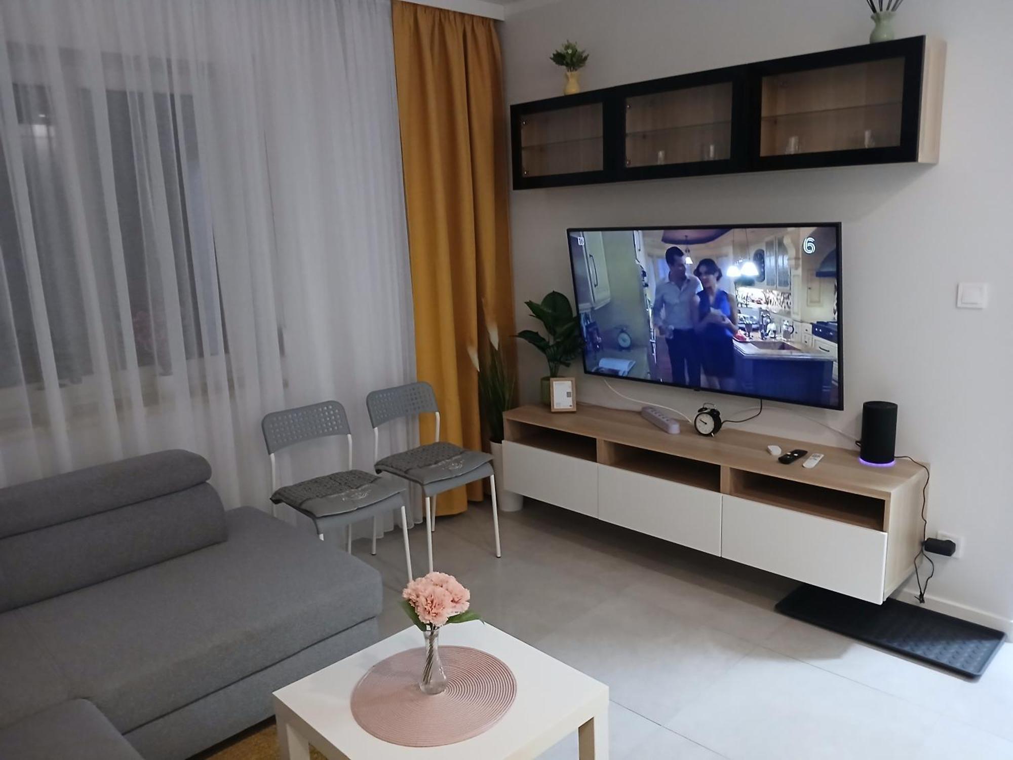 Euro Apartment *